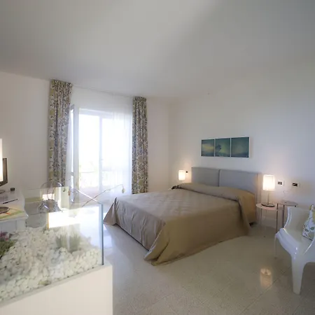 Borgo La Pietraia Hotel 4*