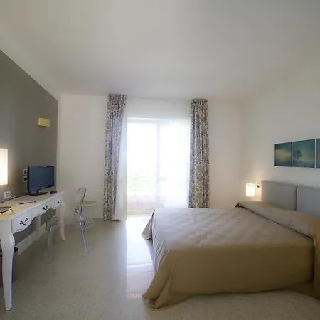 Hotel Borgo La Pietraia 4*